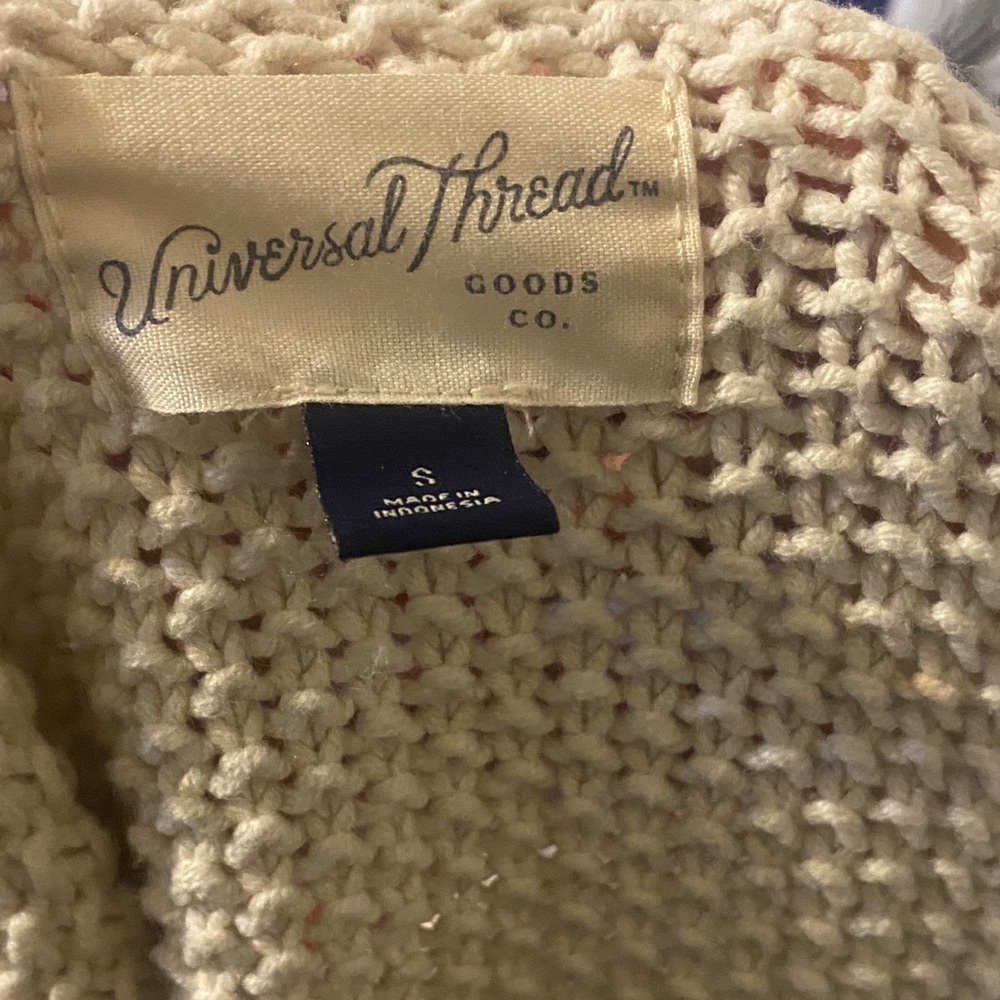 Universal Thread Women's Beige Knit Sweater